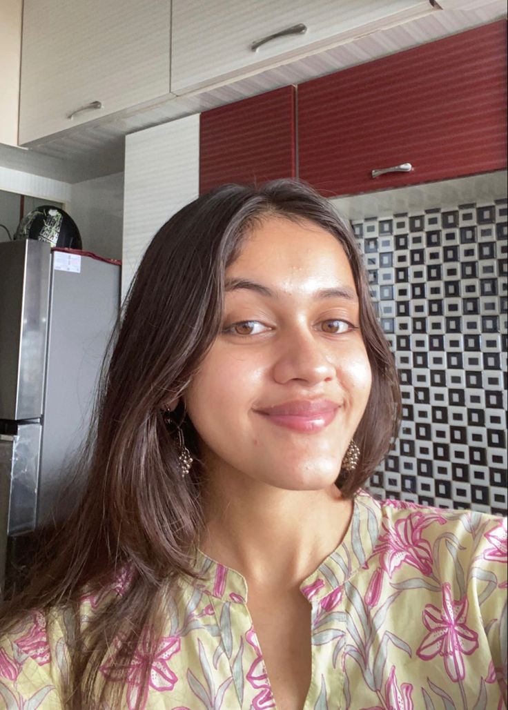 Chica Loca skincare products for nourished, hydrated glow – Vitamin C Serum and Anti Pigmentation Facewash